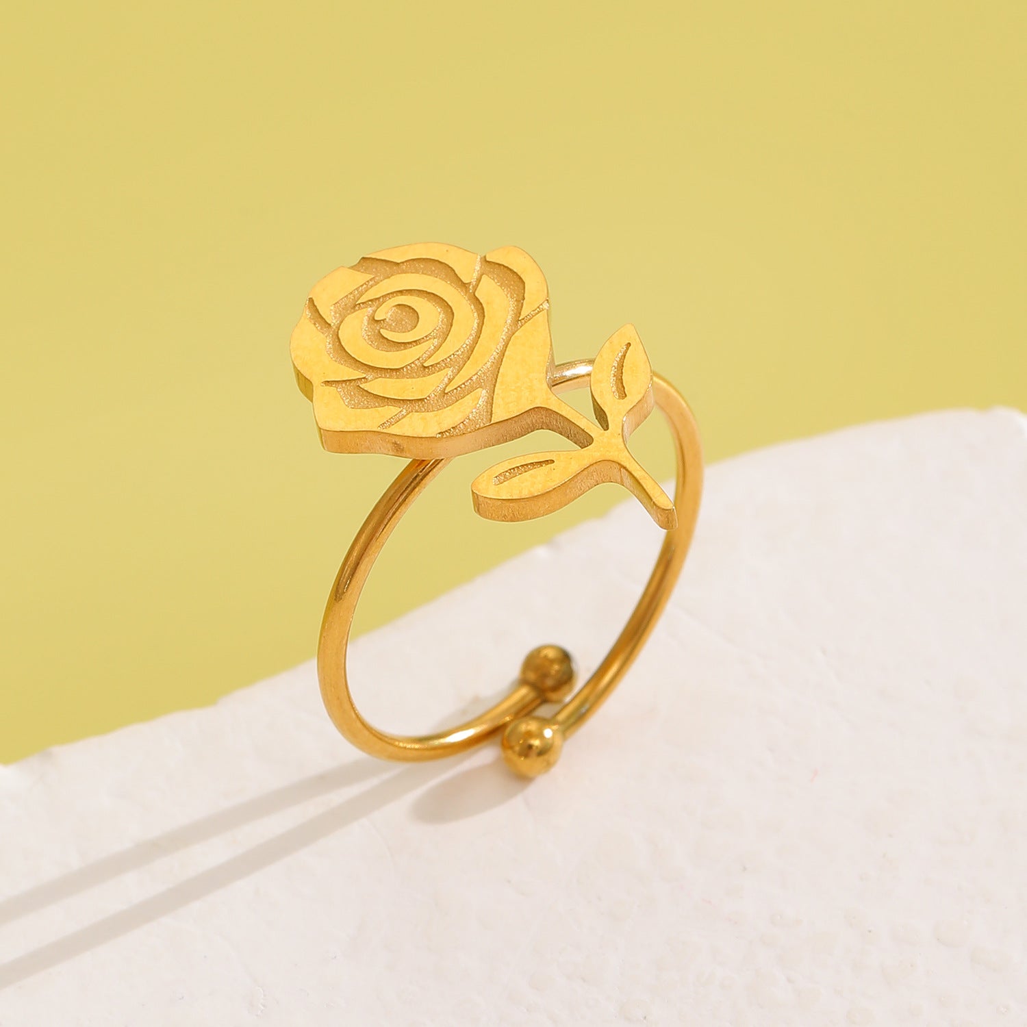 Wholesale Elegant Rose 3D Pendant Clavicle Necklace